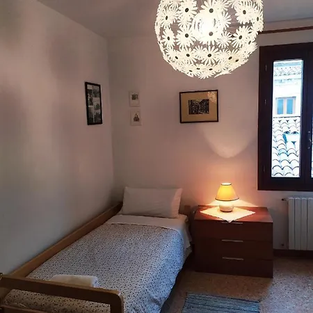 Guest house Two Steps From Rialto Venice