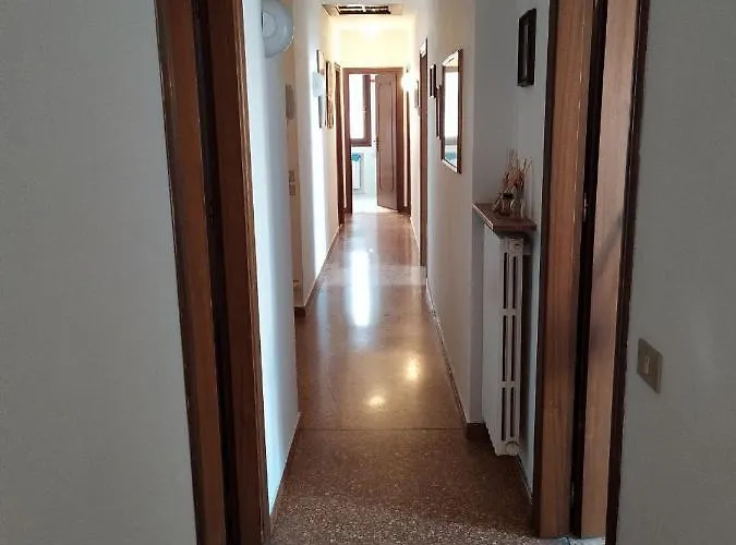 Two Steps From Rialto * Veneza