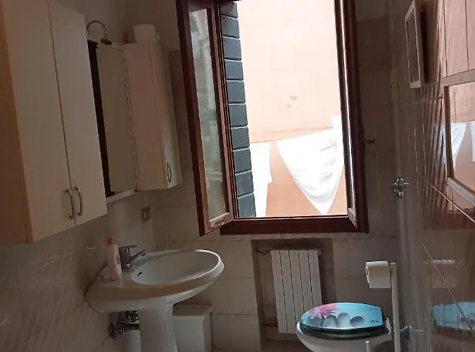 Two Steps From Rialto *