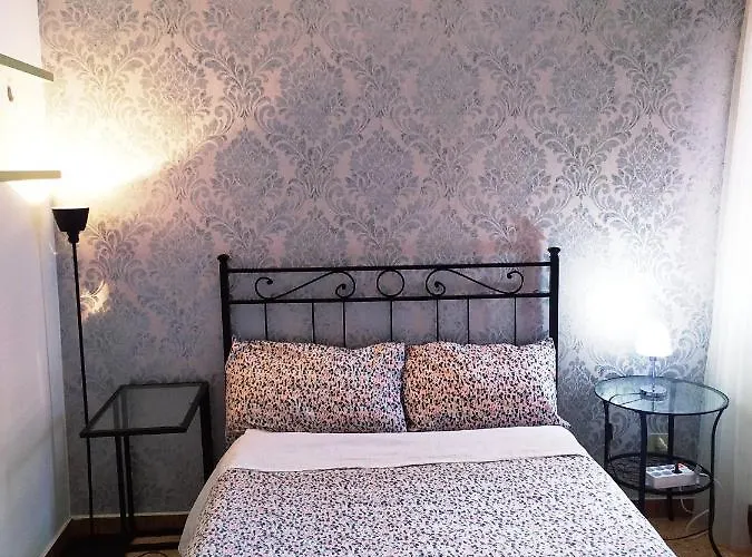 Two Steps From Rialto ゲストハウス