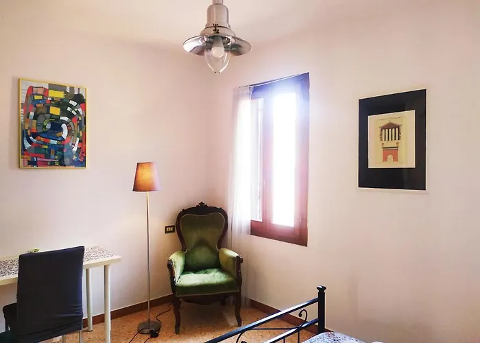 ゲストハウス Two Steps From Rialto *